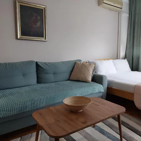 1 Apartament
